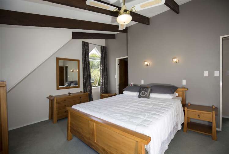 9 Newall Avenue Stoke_20