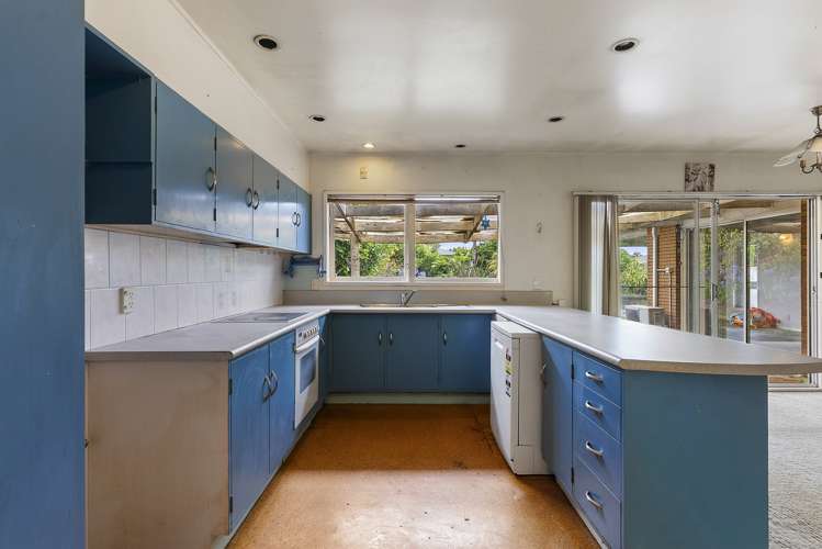 35 Meadway Sunnyhills_10