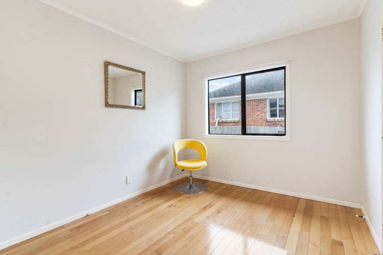 1/11 Richard Avenue Bucklands Beach_11