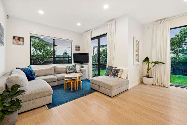 14 Archer Rayner Place Greenhithe_5