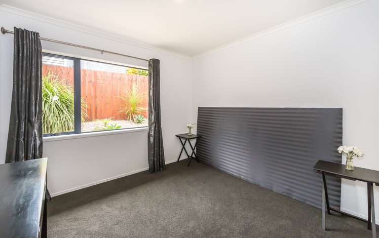 124b Brian Crescent Stanmore Bay_23