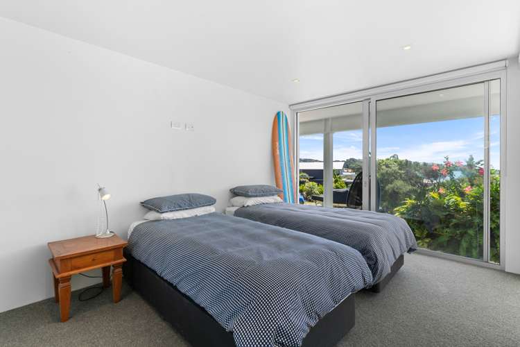 4 Breadalbane Place Langs Beach_14