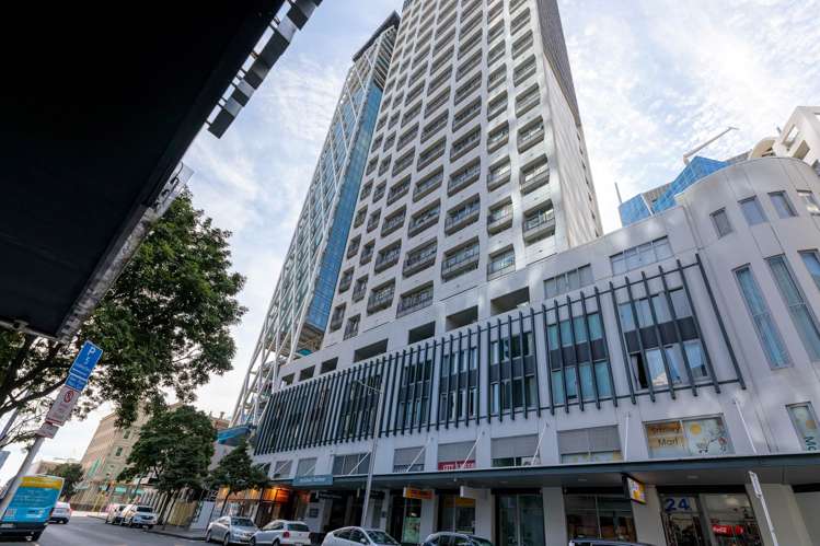 21F/16 Gore Street City Centre_19