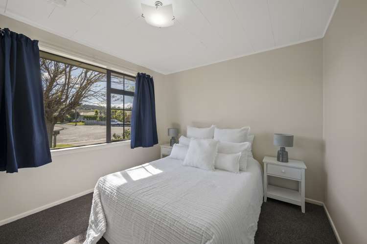 28 Warwick Crescent Taradale_6