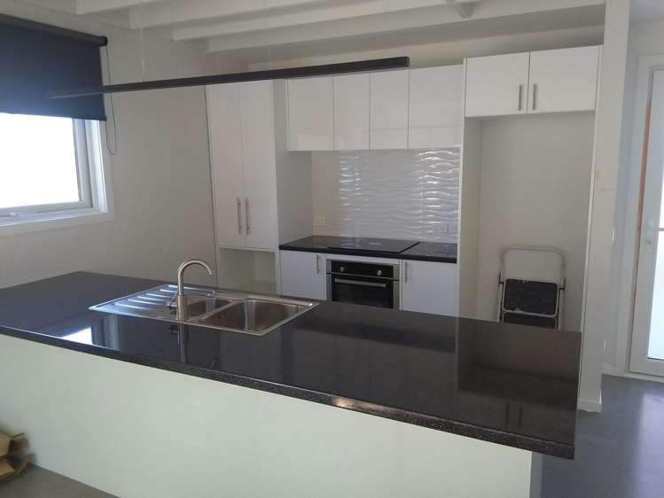 33C Bracken Road Paparangi_1