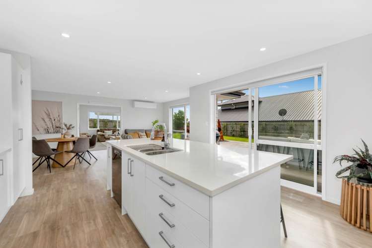 29 George Town Drive Beachlands_6