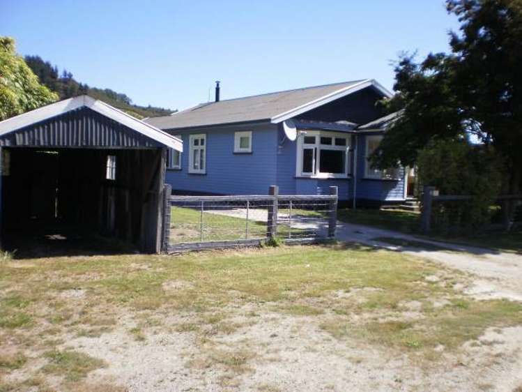 51 Church Street Reefton_6