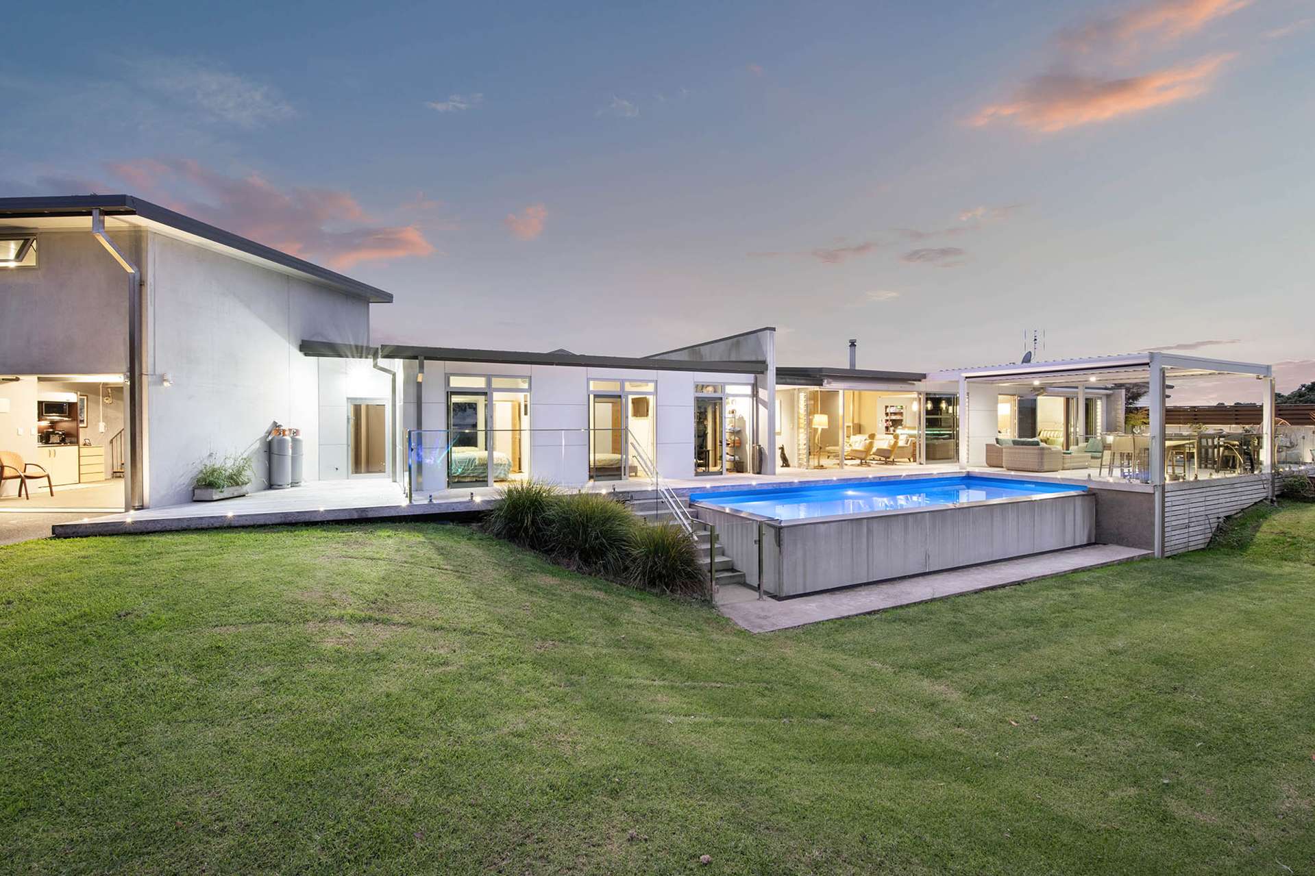 22 Pleasant Way Matakatia_0