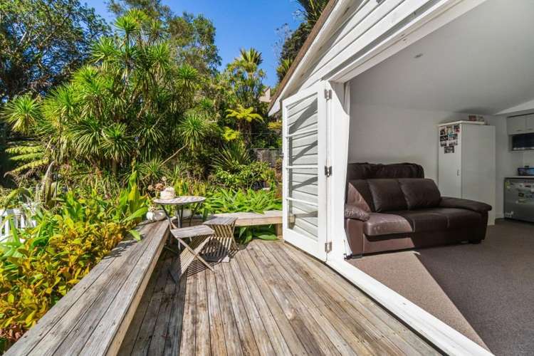 31 Valley Road Titirangi_21