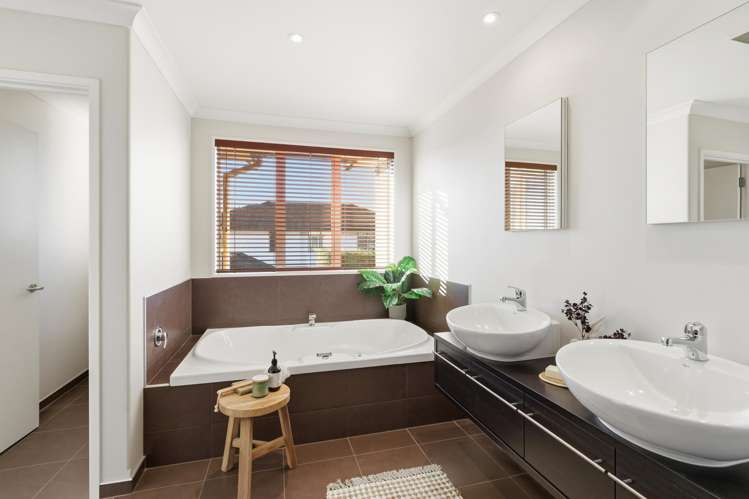 25 Applefield Court Northwood_16