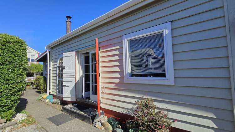 75 Revell Street Hokitika_27