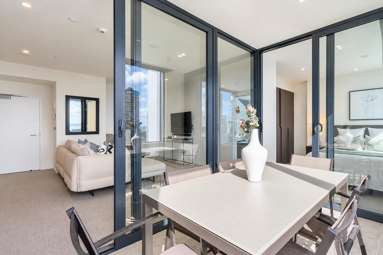 2907/10 Commerce Street_4