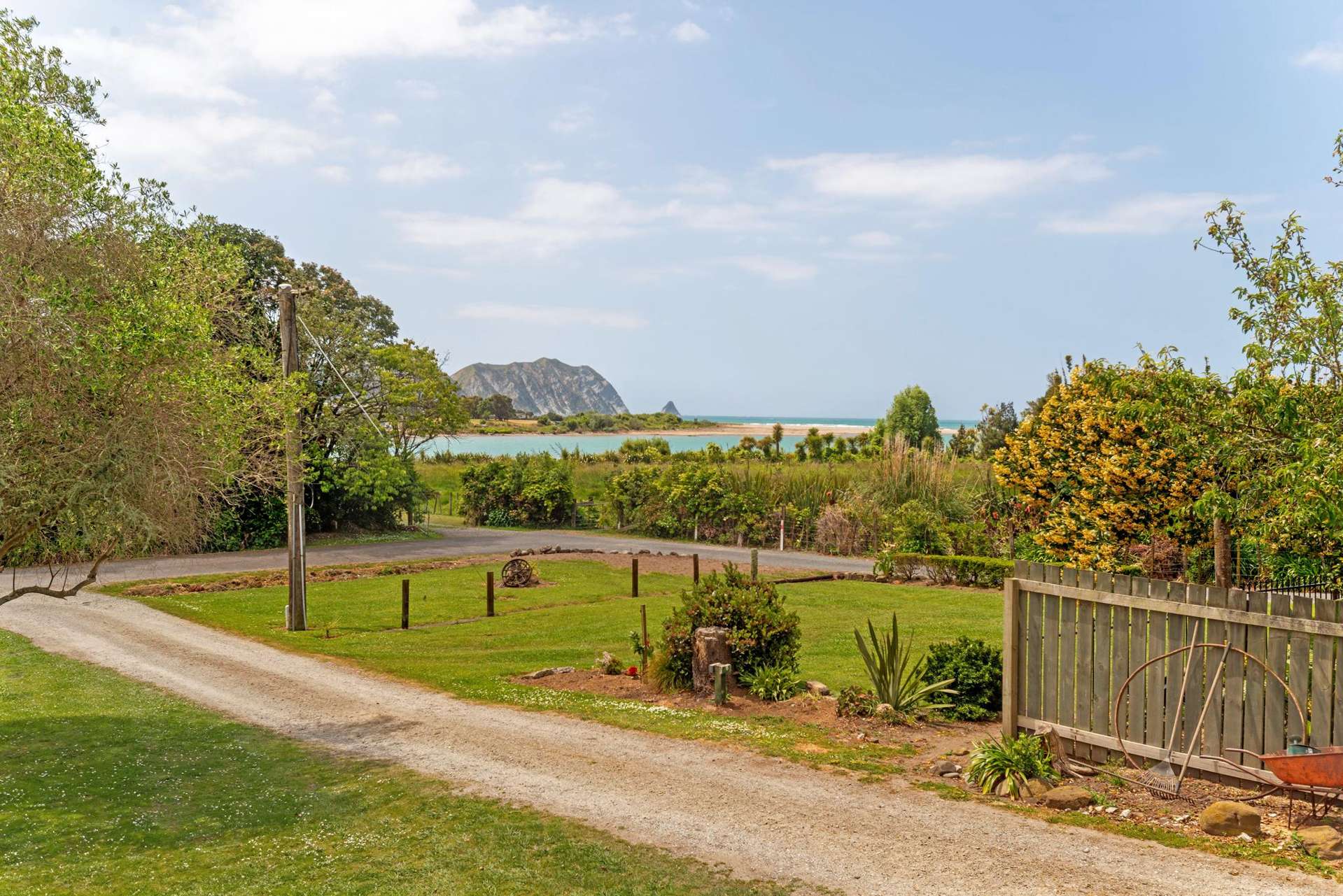 4 Hinekura Road Tolaga Bay_0