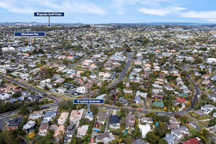 5 Lyons Avenue Murrays Bay_13