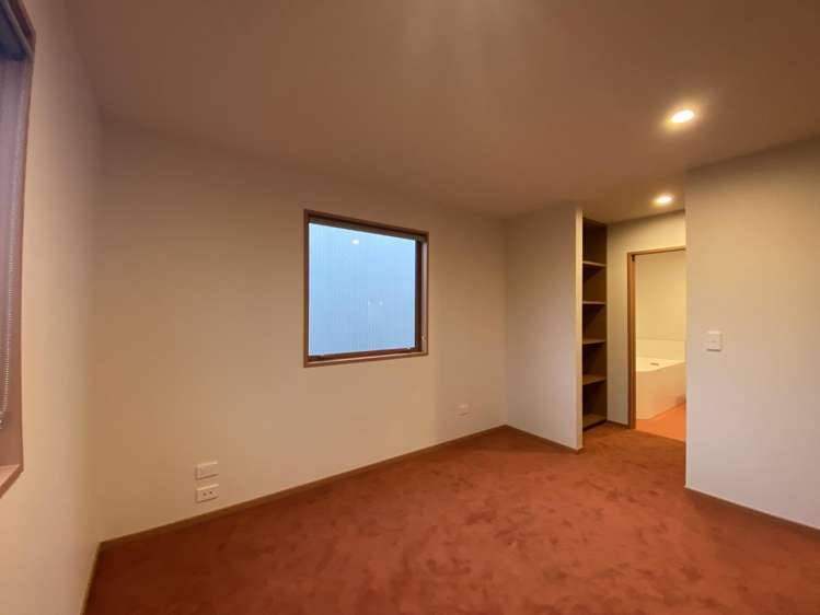 18 Whittington Drive 11103_8