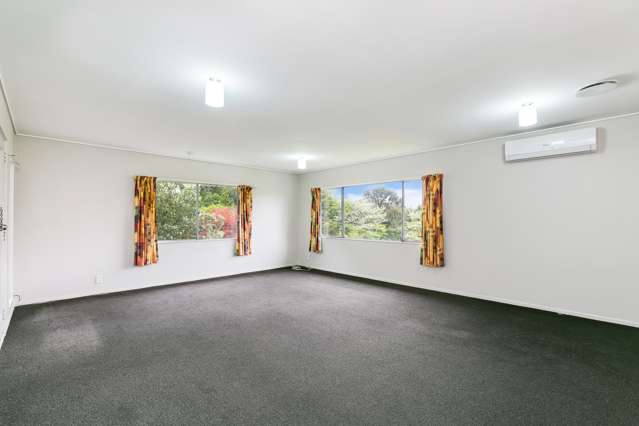 32 Thurleigh Grove Karori_1