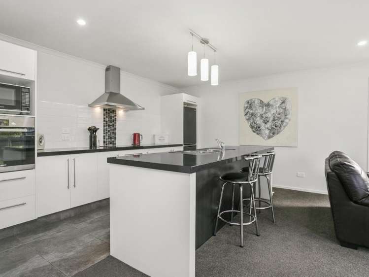 38 Pengover Avenue Leamington_4