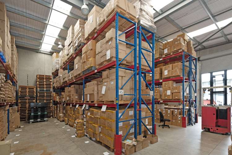 Unit 4/11 Orbit Drive Rosedale_1