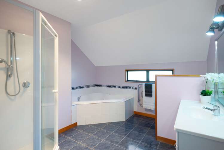 386 Manchester Street Saint Albans_18