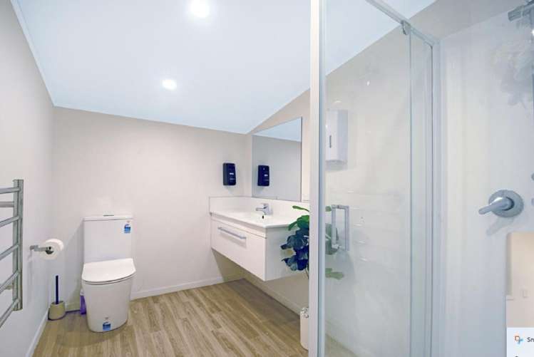 89 Henderson Valley Road Henderson_10