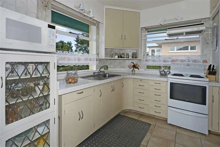 61 Stanley Crescent Beachville_1