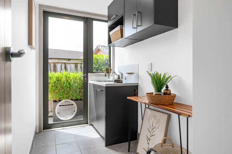 66 Palliser Drive Huntington_23