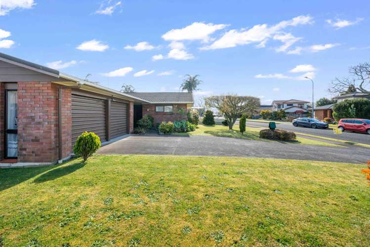 28 Evanda Crescent Conifer Grove_21