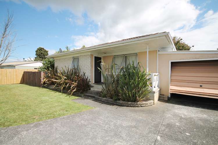 1/34a Kelvin Road Papakura_1