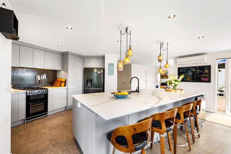 15 Woodford Heights_2