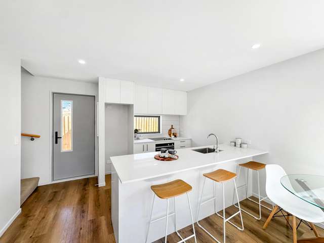 5/14 Clive Street Phillipstown_3