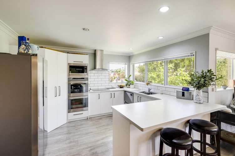 2 Fern Grove Taradale_9