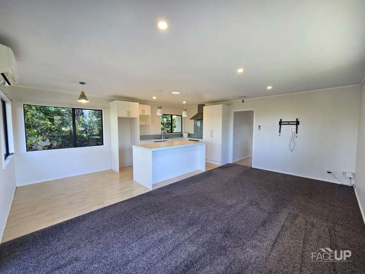 1 Fernhaven Place Massey_3