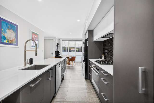 28 Taitonga Lane Stanmore Bay_4