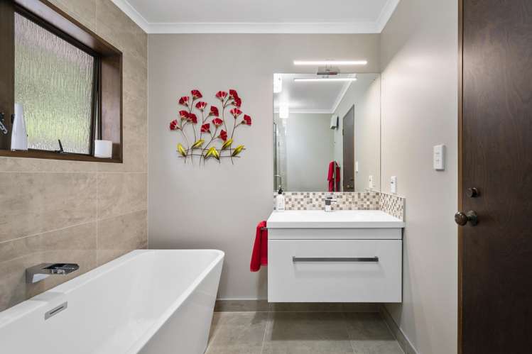 27 Humphries Place Awapuni_21