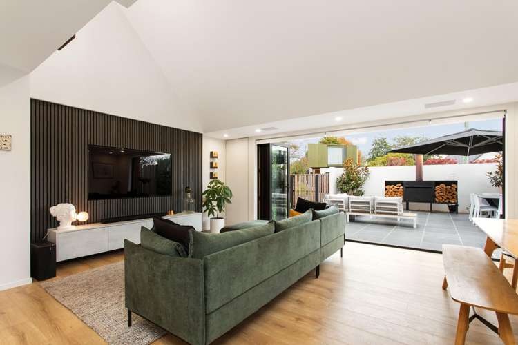 2 Wairarapa Terrace Fendalton_5