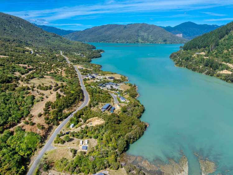 2568 Kaiuma Bay Road Kaiuma Bay_3