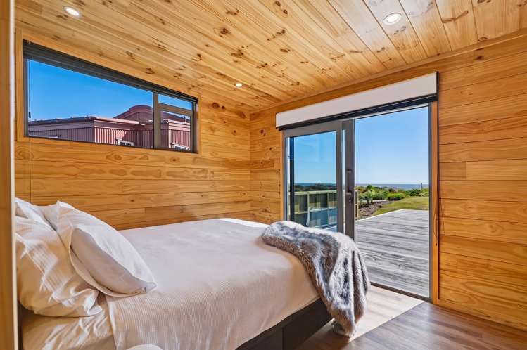 324 and 326 Tangiora Avenue Whangapoua_16