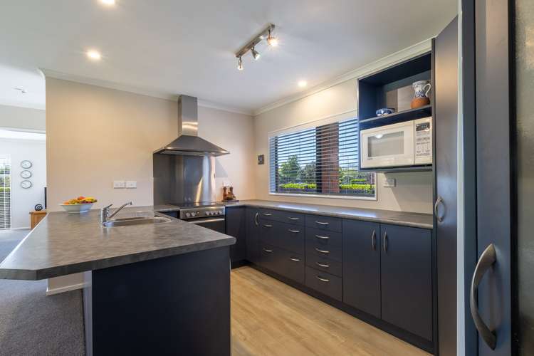 10 De La Mare Drive Leamington_3