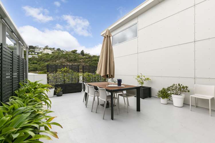 4/9 Broderick Road Johnsonville_5