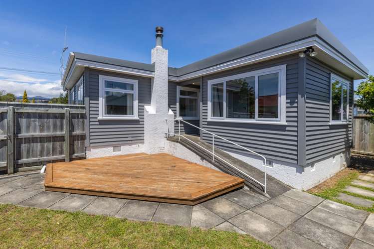 93 Bartholomew Road Levin_1
