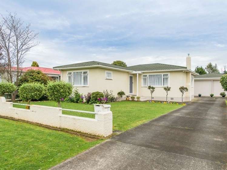 30 Selwyn Crescent College Estate_21