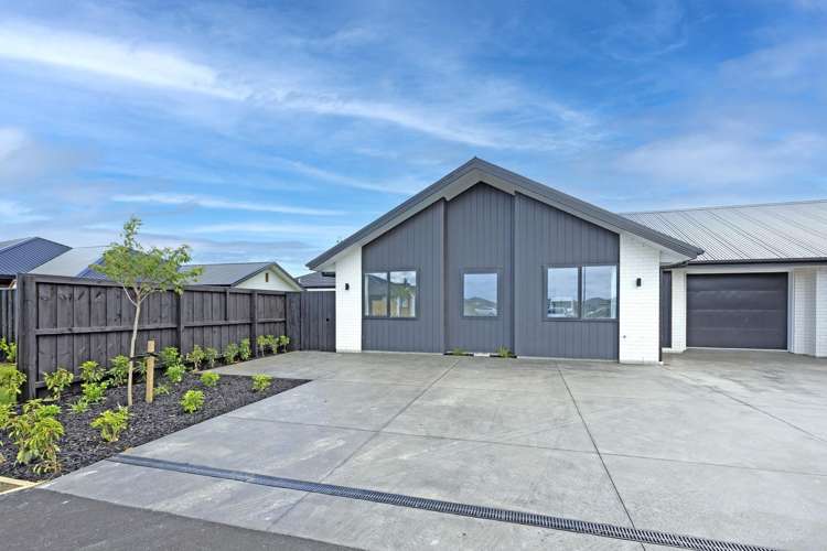 8b Appaloosa Way Rolleston_12