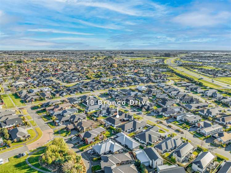 10 Bronco Drive Aidanfield_22