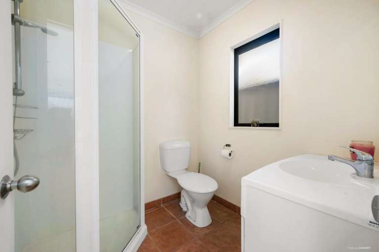 54 Ian Sage Avenue Long Bay_5