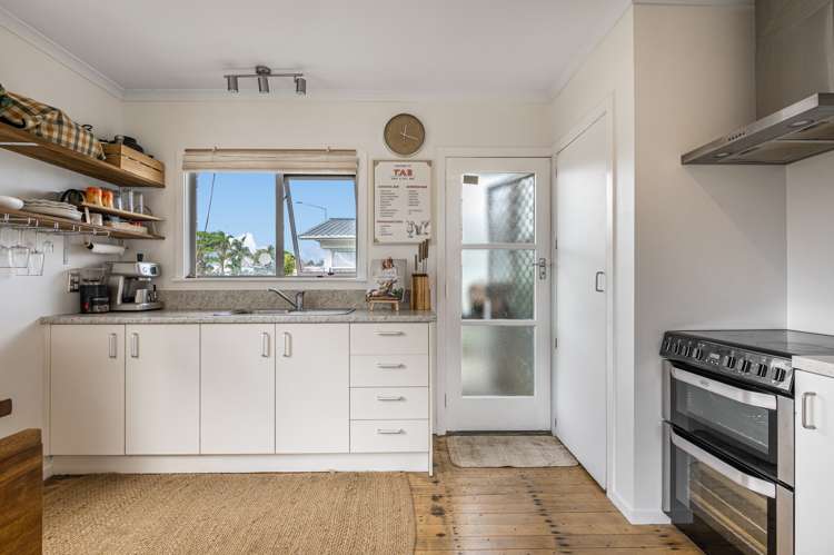 1/128 Te Atatu Road Te Atatu South_5