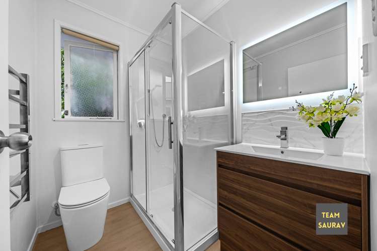 74 Vodanovich Road Te Atatu South_8