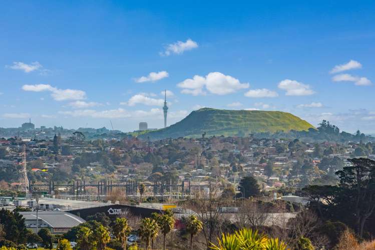 132 John Brooke Crescent East Tamaki Heights_22