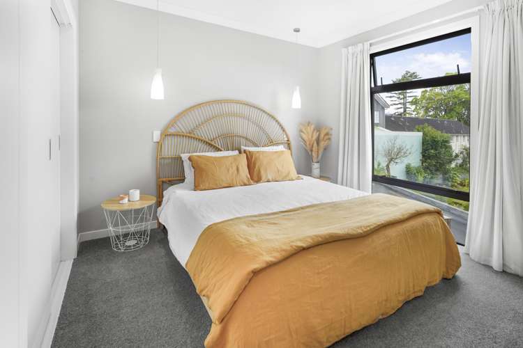 10/25 Thackeray Street Hamilton Lake_8