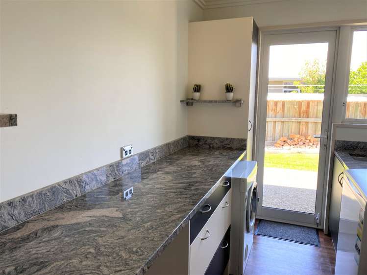 6 Solway Place Mosgiel_10