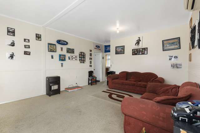 4 Oaklands Grove Clouston Park_2